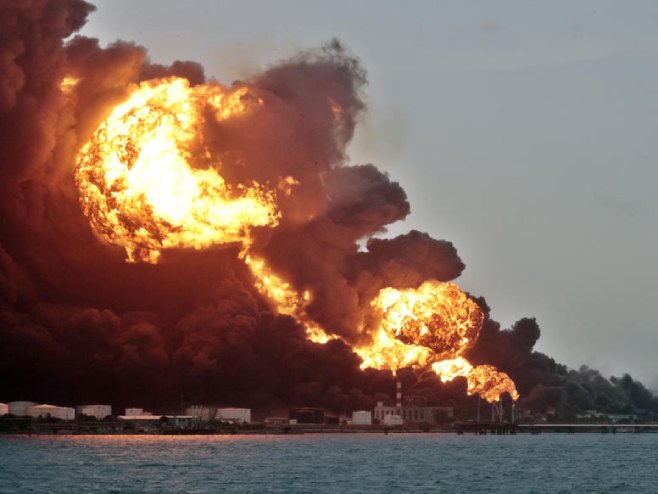 Kuba: Zapalio se i srušio i treći rezervoar sa naftom (VIDEO)