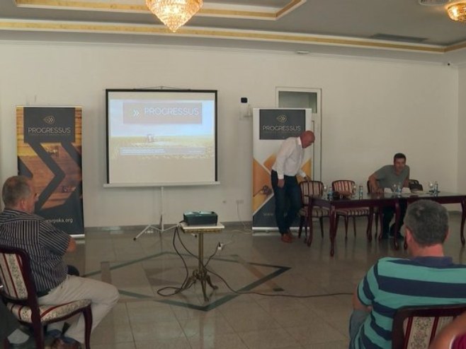 Program podrške Mađarske predstavljen poljoprivrednicima u Doboju