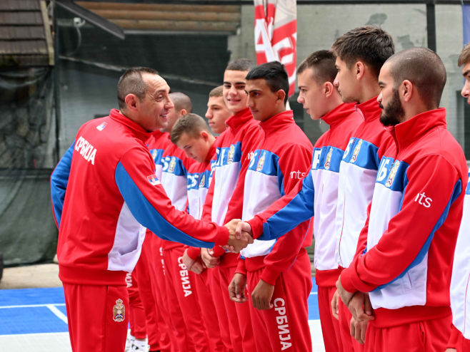 Vulin posjetio boksersku reprezentaciju Srbije (Foto: MUP Srbije) - 