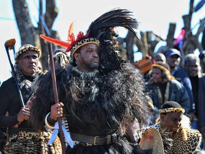 Novi kralj plemena Zulu (Foto: EPA-EFE/Fikile Marakalla) - 