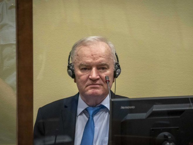 Ratko Mladić (foto: EPA-EFE / Jerry Lampen) - 