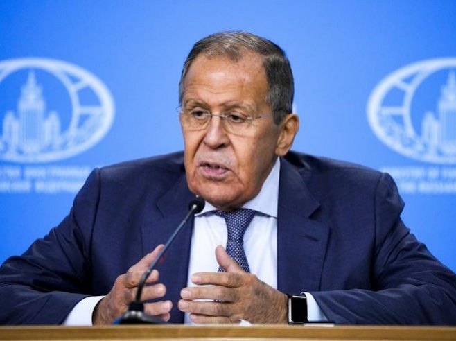 Lavrov: Referendumi se održavaju na preporuku Zelenskog