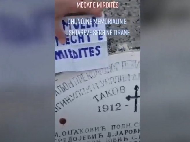 Oskrnavljen spomenik srpskim borcima u Tirani (Foto: Kosovo Online Live) - Foto: Screenshot/YouTube