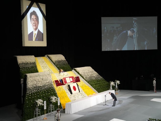Državna sahrana Abea uz stroge mjere bezbjednosti