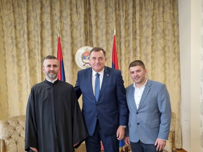Dodik podržao obnovu parohijskog doma u Trnovu - 