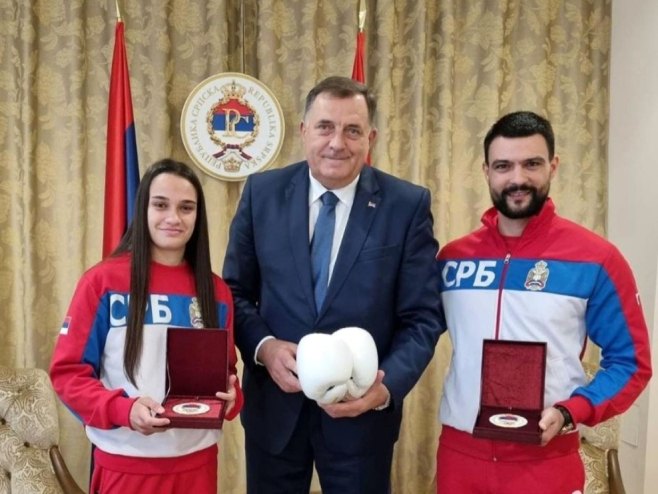 Dodik ugostio evropsku šampionku i njenog trenera - Foto: SRNA
