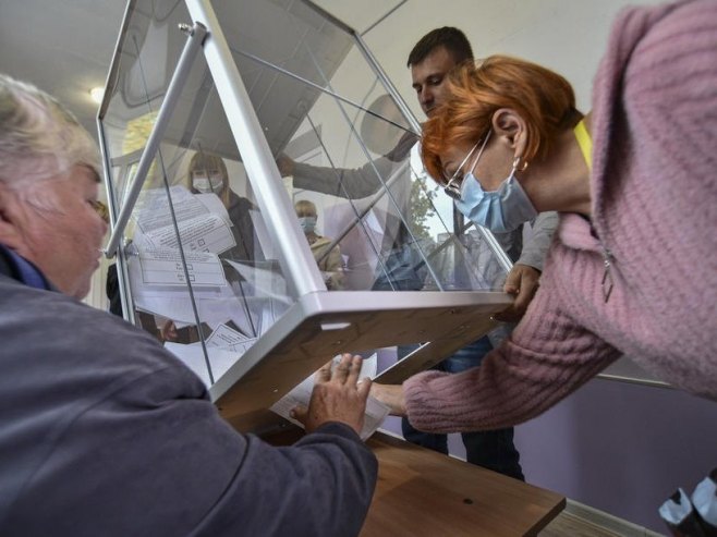 Glasanje za pridruživanje Rusiji (Foto: EPA-EFE/STRINGER) - 