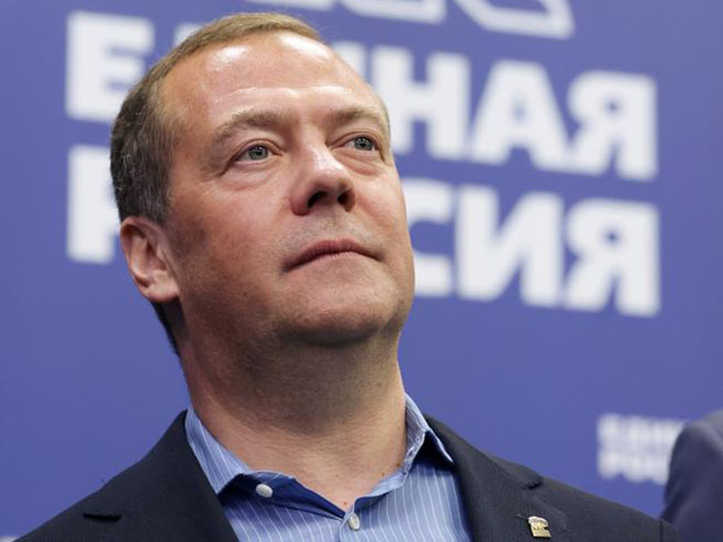 Dmitrij Medvedev (Foto: EFE/EKATERINA SHTUKINA/SPUTNIK POOL MANDATORY CREDIT) - 