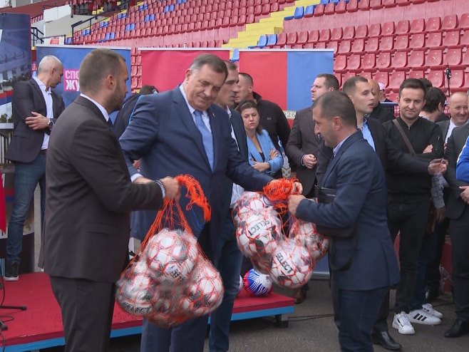 Milorad Dodik - Sportski dani FK Borac - Foto: RTRS