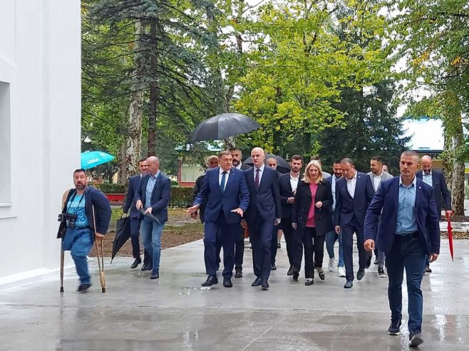 Dodik i Cvijanović u Kampusu - Foto: RTRS