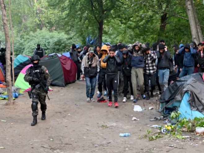 Akcija Žandarmerije u otkrivanju migranata  (Foto:TANJUG/ OMK MUP REPUBLIKE SRBIJE/) - 