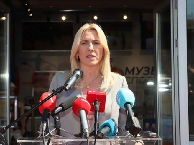 Željka Cvijanović
(foto: instagram.com/
zeljka.cvijanovic) - 
