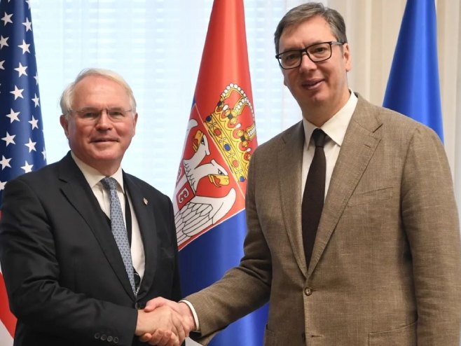 Vučić i Hil (Foto: buducnostsrbijeav) - Foto: Instagram