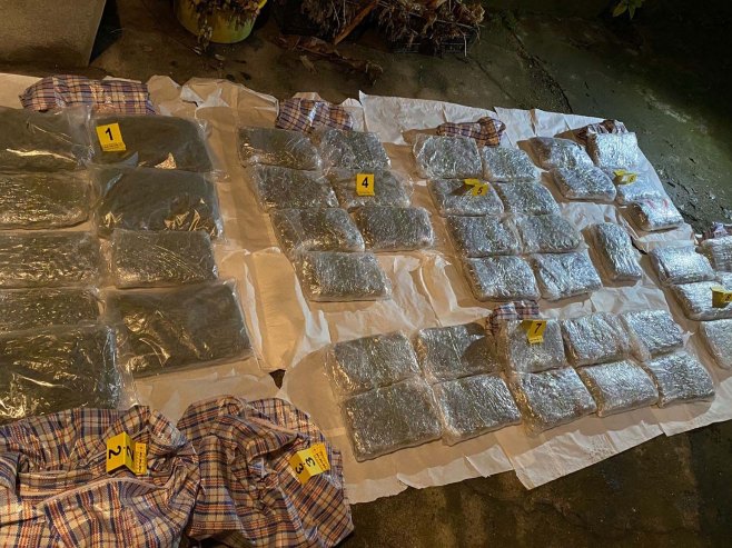 Zaplijenjeno 80 kilograma marihuane u Nišu (Foto: MUP Srbije) - 