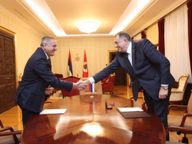 Dodik i Višković (Foto: predsjednikrs.net) - Foto: RTRS