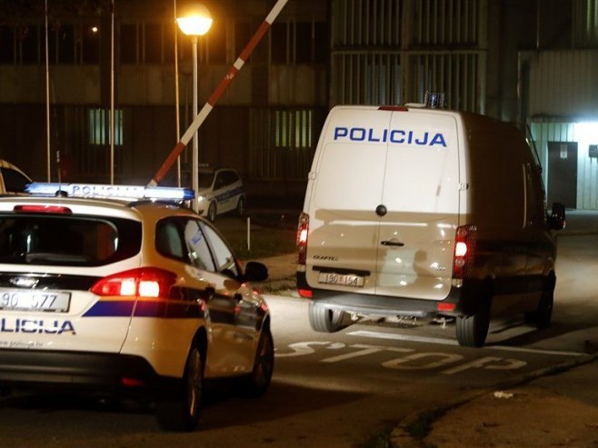 Hrvatska policija (Foto: EPA-EFE/ANTONIO BAT, ilustracija) - 