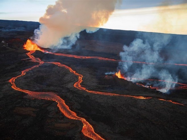 Erupcija vulkana na Havajima (Foto: EPA-EFE/BRUCE OMORI) - 