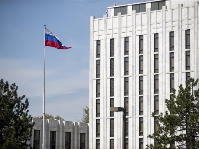 Ruska ambasada u Americi (Foto:  EPA-EFE/SHAWN THEW) - 