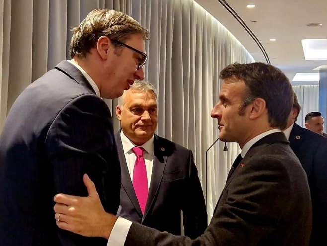 Vučić i Makron (Foto: buducnostsrbijeav) - Foto: Instagram