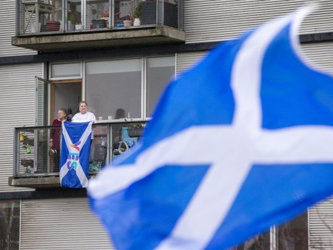 Škotska zastava (Foto:EPA-EFE/ROBERT PERRY) - 