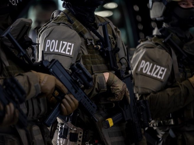 Austrijska policija (Foto: EPA-EFE/CHRISTIAN BRUNA) - 