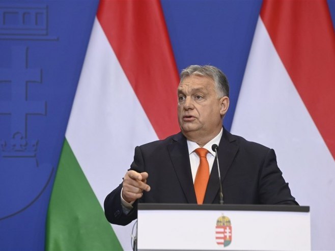 Viktor Orban (foto:EPA-EFE/SZILARD KOSZTICSAK HUNGARY OUT) - 