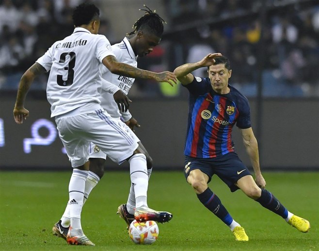 Barselona-Real Madrid (Foto: EPA-EFE/STR) - 