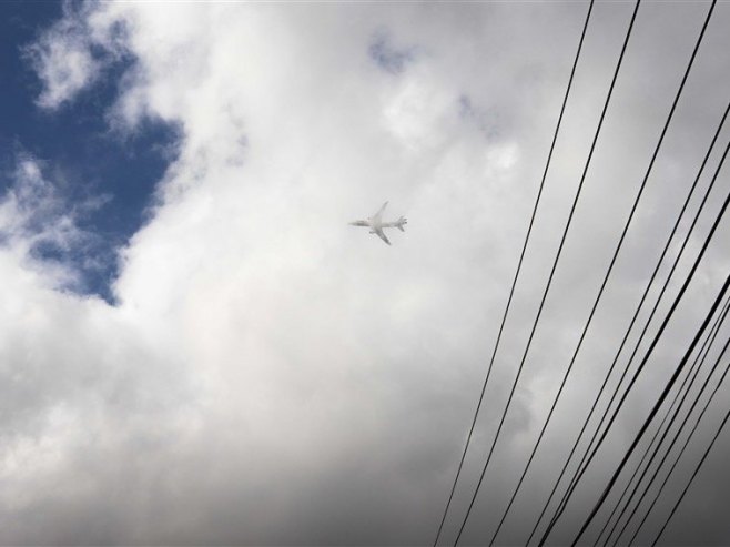 Avion (Foto: EPA-EFE/JUSTIN LANE/ilustracija) - 