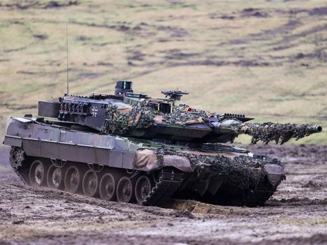 Njemački tenk "Leopard" (Foto: EPA-EFE/FRIEDEMANN VOGEL) - 