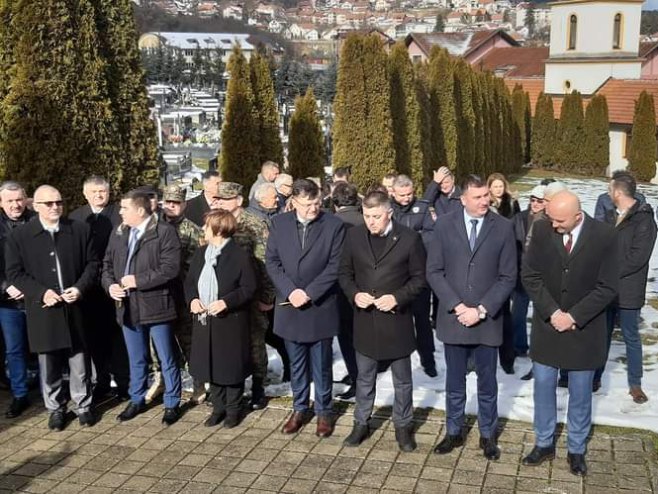 Služen parastos u Mrkonjić Gradu - Foto: RTRS