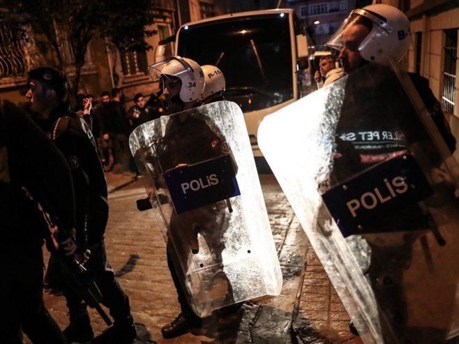 Turska policija (Foto: EPA-EFE/SEDAT SUNA, ilustracija) - 