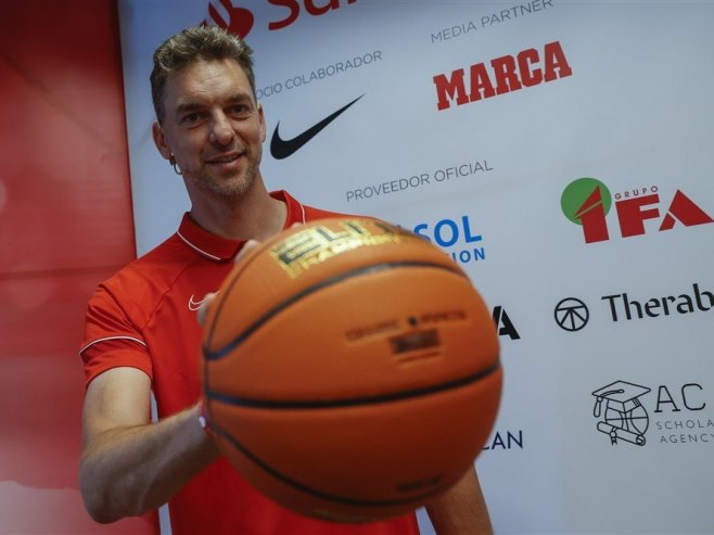 Pau Gasol (Foto: EPA-EFE/Toni Albir) Pau Gasol (Foto: EPA-EFE/Toni Albir) -