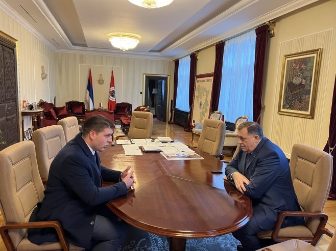Dodik i Šapurić (Foto: twitter.com/MiloradDodik) Dodik i Šapurić (Foto: twitter.com/MiloradDodik) -
