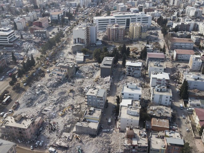 Zemljotres u Turskoj (Foto:  EPA-EFE/TOLGA BOZOGLU) - 