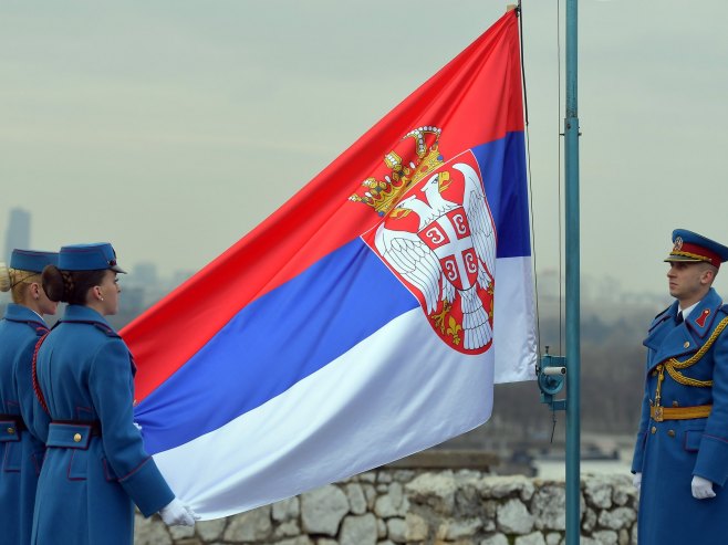 Zastava Srbije (Foto: TANJUG/ MINISTARSTVO ODBRANE/ DARIMIR BANDA/ nr) - 