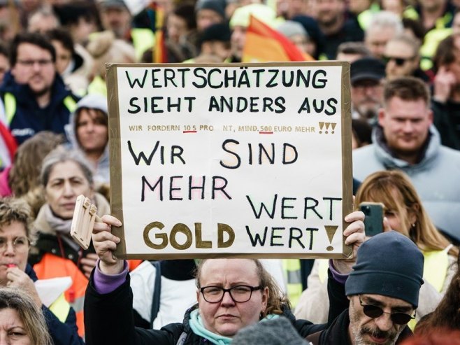 Protesti u Njemačkoj (Foto: EPA-EFE/CLEMENS BILAN) - 