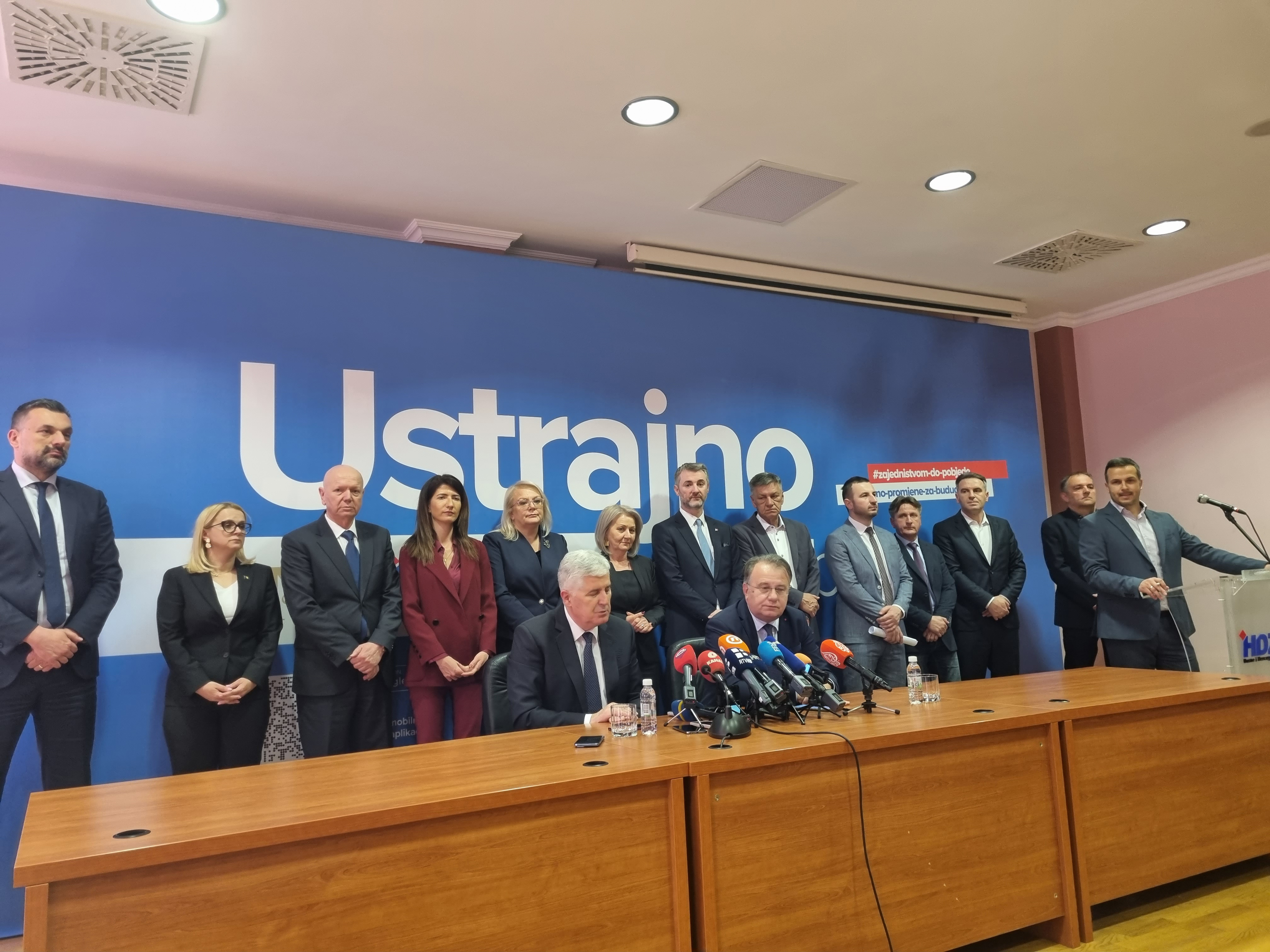 Mostar - potpisan sporazum - HDZ i blok stranaka koje predvodi SDP - Foto: SRNA