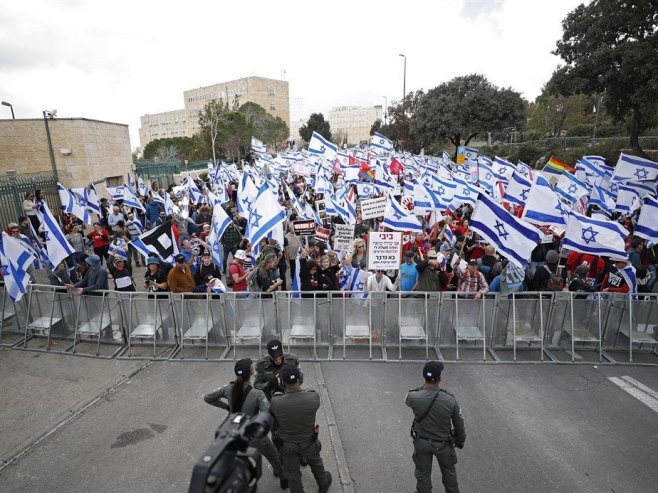 Protesti u Izraelu (Foto: EPA-EFE/ATEF SAFADI) - 