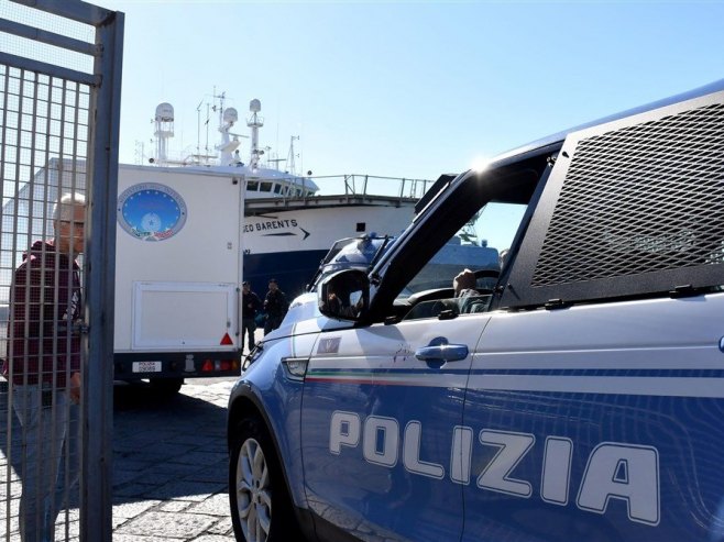 Italijanska policija (Foto: EPA/ORIETTA SCARDINO, ilustracija) - 