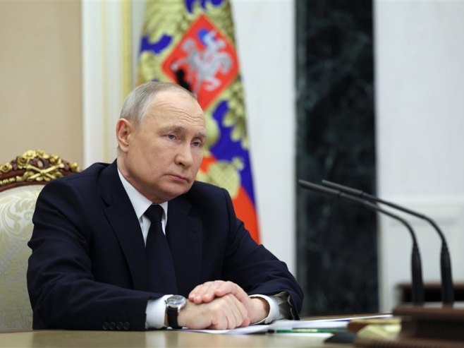 Putin: Potrebno obezbijediti ekonomski suverenitet zemlje
