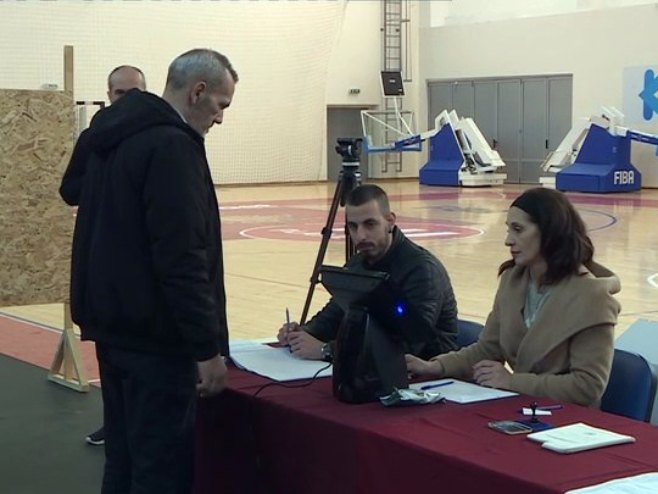Glasanje u Crnoj Gori - Foto: RTRS