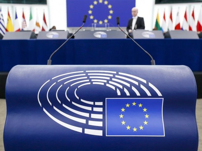 Evropski parlament (foto: EPA-EFE/JULIEN WARNAND) - 