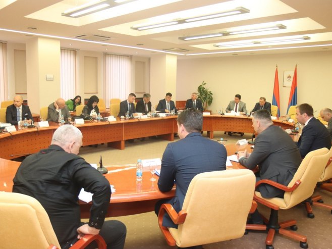 Sastanak predstavnika parlamentarnih stranaka - Foto: 