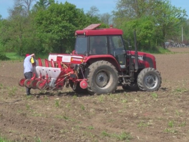 Koliko će koštati proljećna sjetva u Srpskoj? (VIDEO)