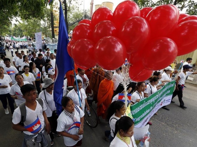 Obilježavanje 1. maja u svijetu (Foto: EPA/KITH SEREY) - 