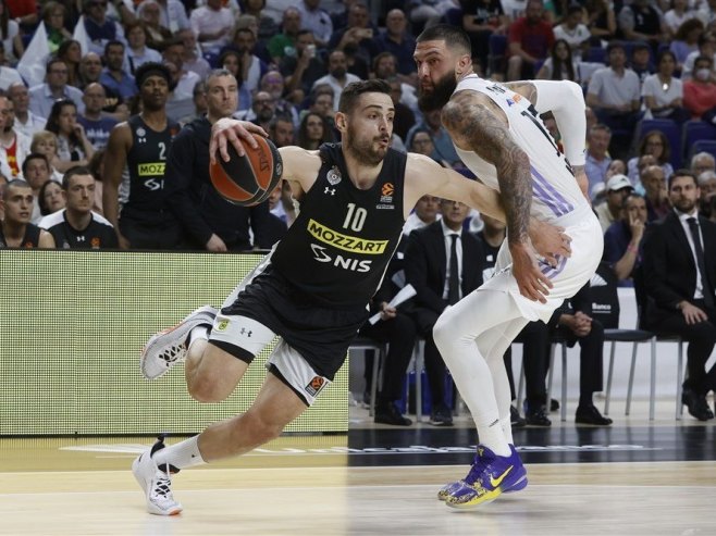 Partizan - Real (Foto: EPA/Juan Carlos Hidalgo) - 