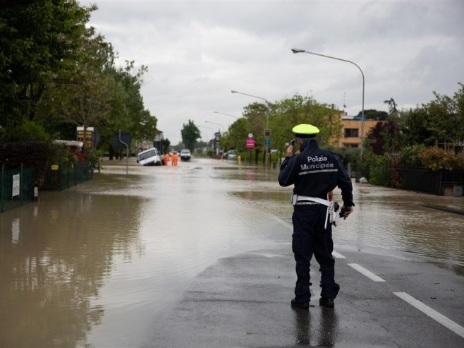 Poplave u Italiji (Foto: EPA-EFE/MAX CAVALLARI) - 