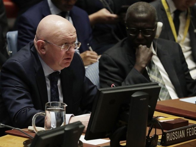 Vasilij Nebenzja (Foto: EPA-EFE/JASON SZENES) - 