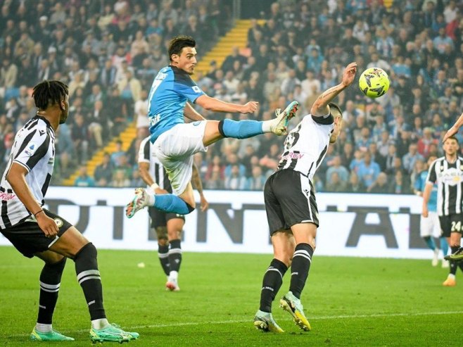 Udineze - Napoli (Foto: EPA-EFE/ETTORE GRIFFONI) Udineze - Napoli (Foto: EPA-EFE/ETTORE GRIFFONI) -