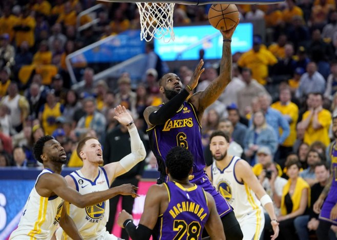Lebron DŽejms (FOTO: EPA-EFE/JOHN G. MABANGLO SHUTTERSTOCK OUT) - 